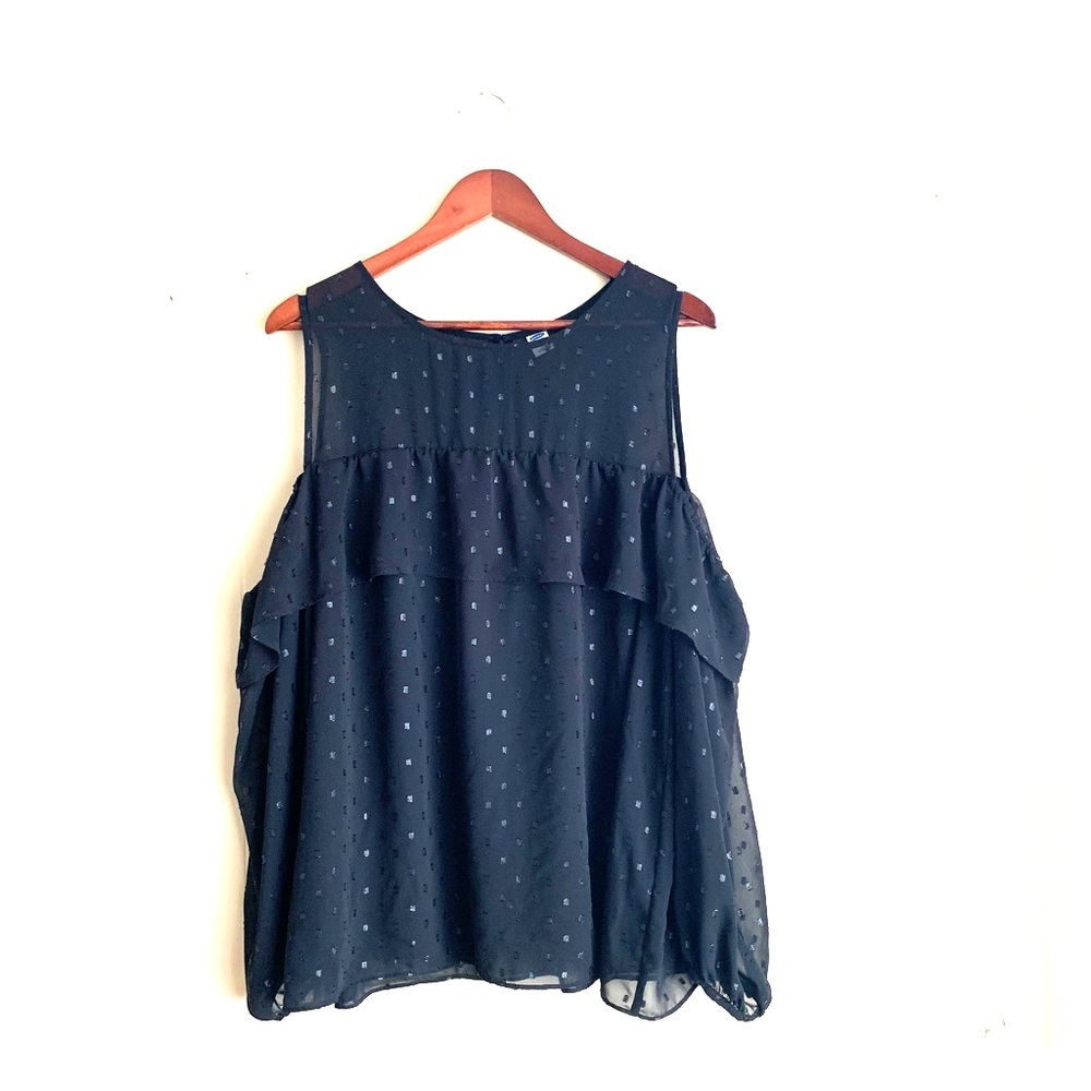 Long sleeves cut out shoulders old navy blouse xl